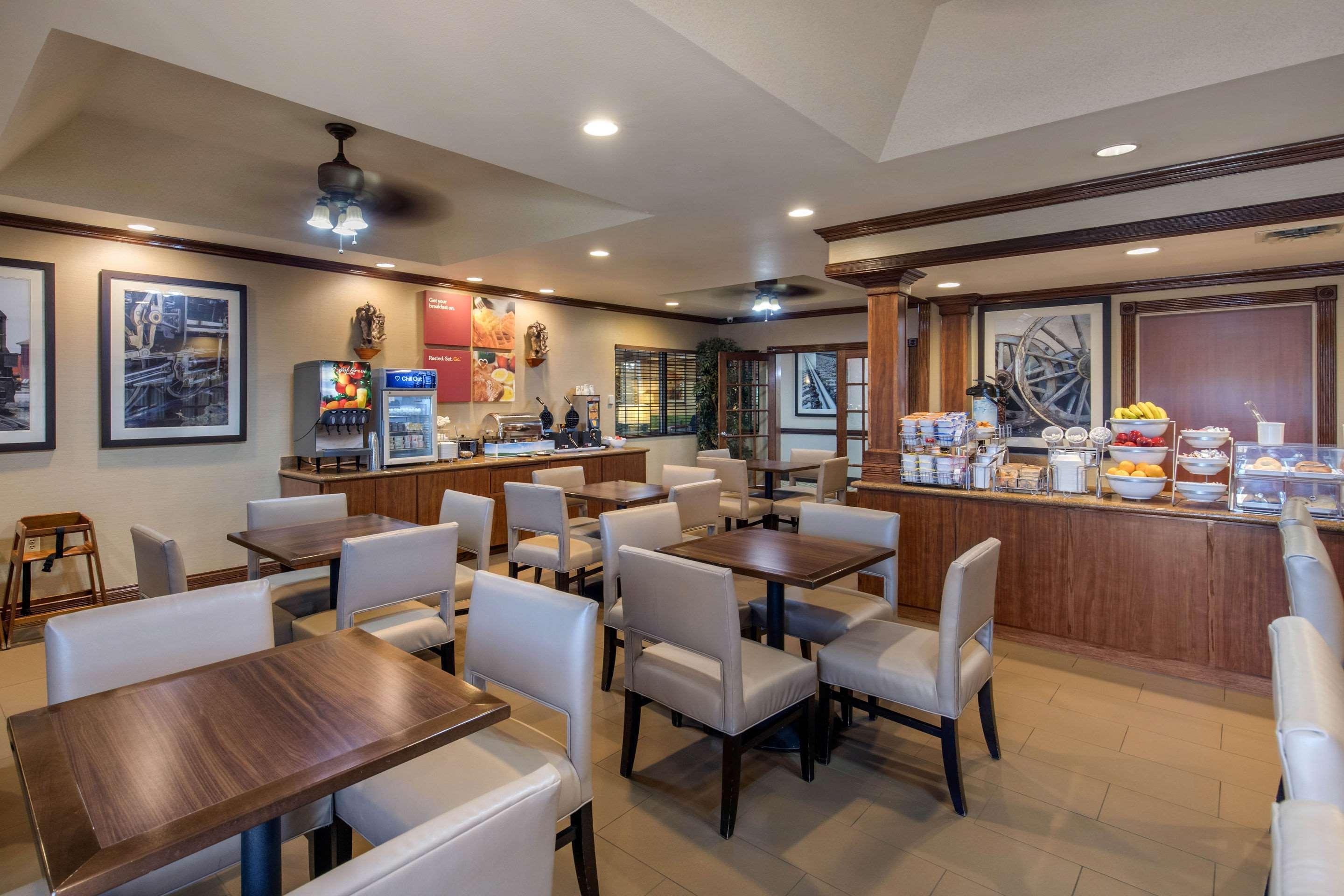 Comfort Suites Marshall Ngoại thất bức ảnh