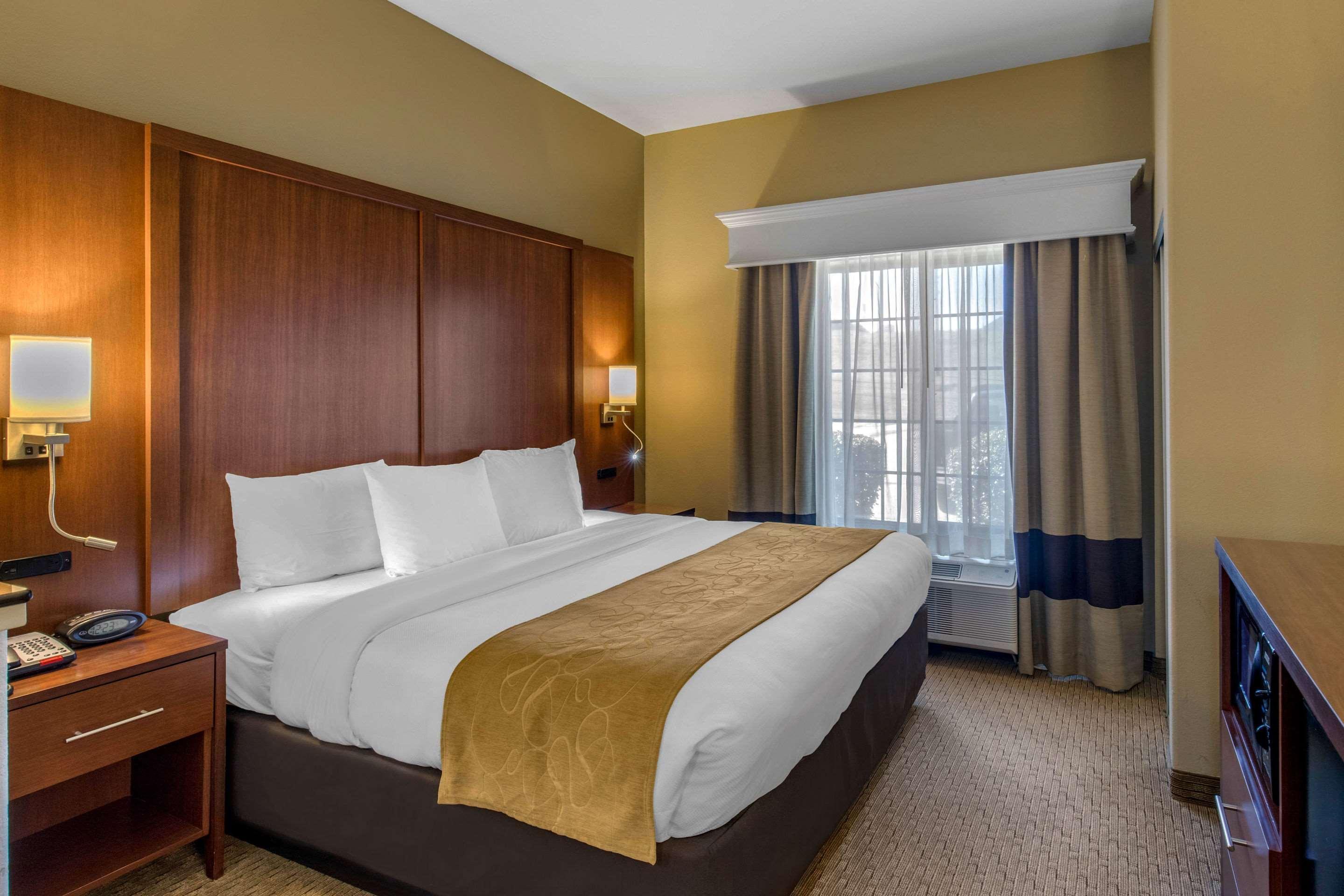 Comfort Suites Marshall Ngoại thất bức ảnh