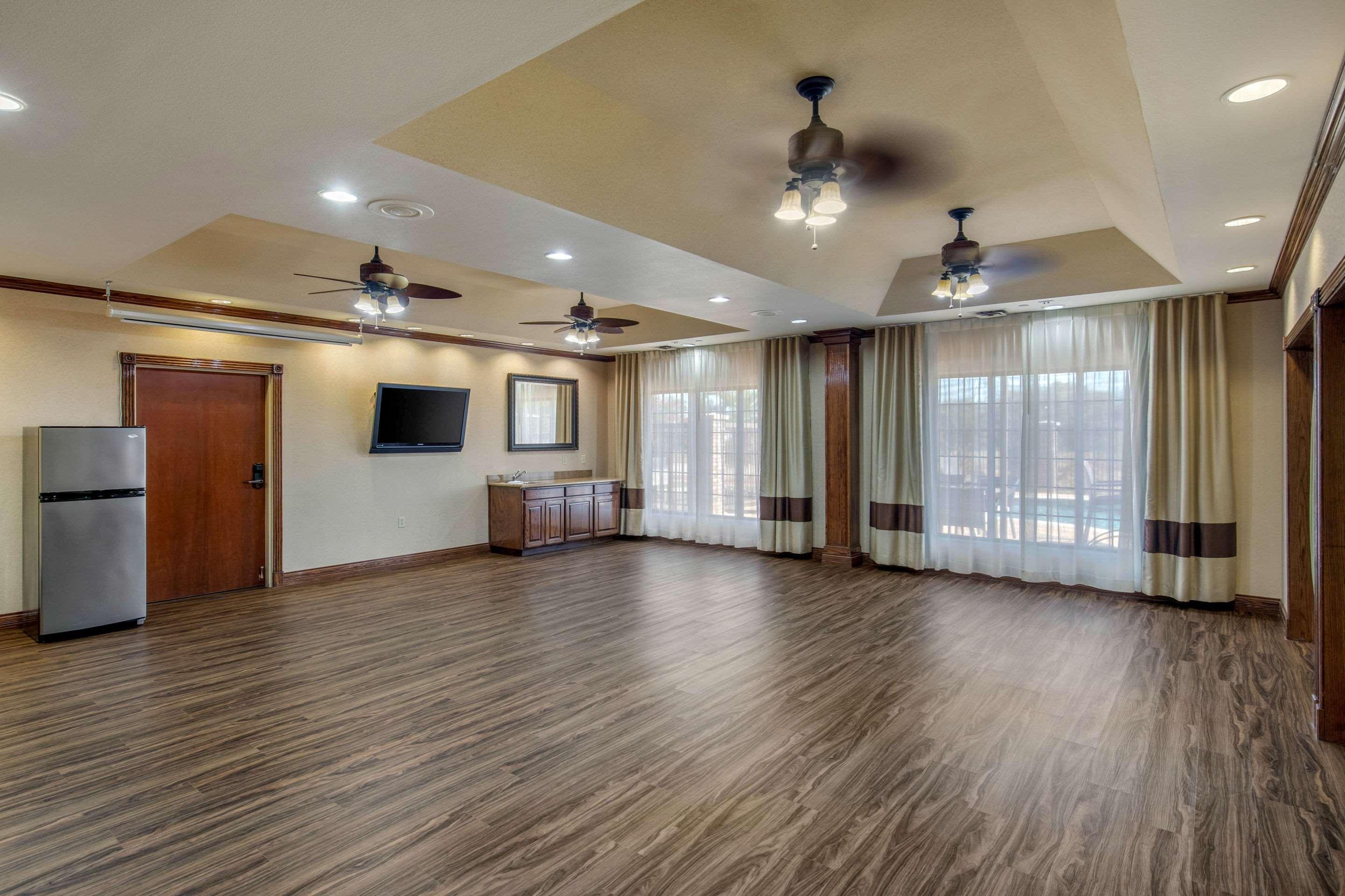 Comfort Suites Marshall Ngoại thất bức ảnh