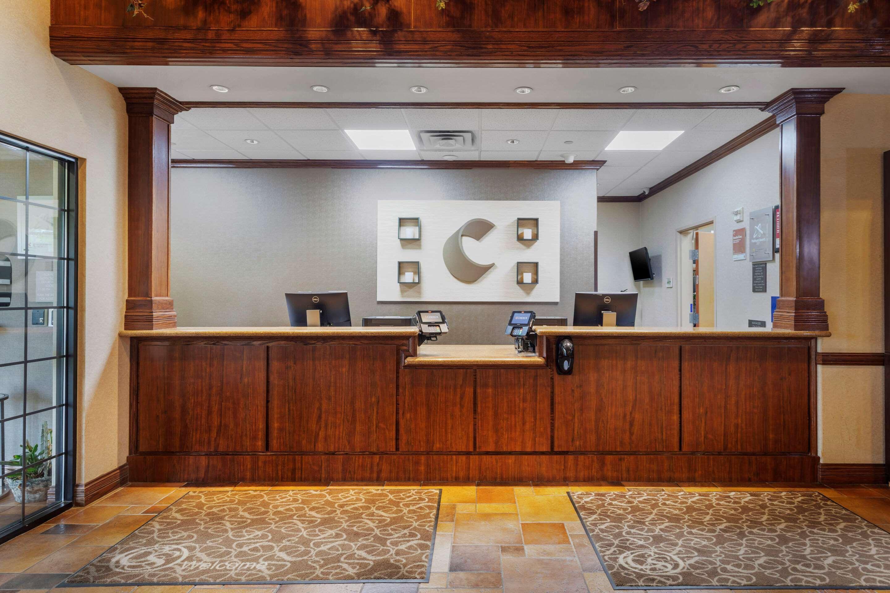 Comfort Suites Marshall Ngoại thất bức ảnh